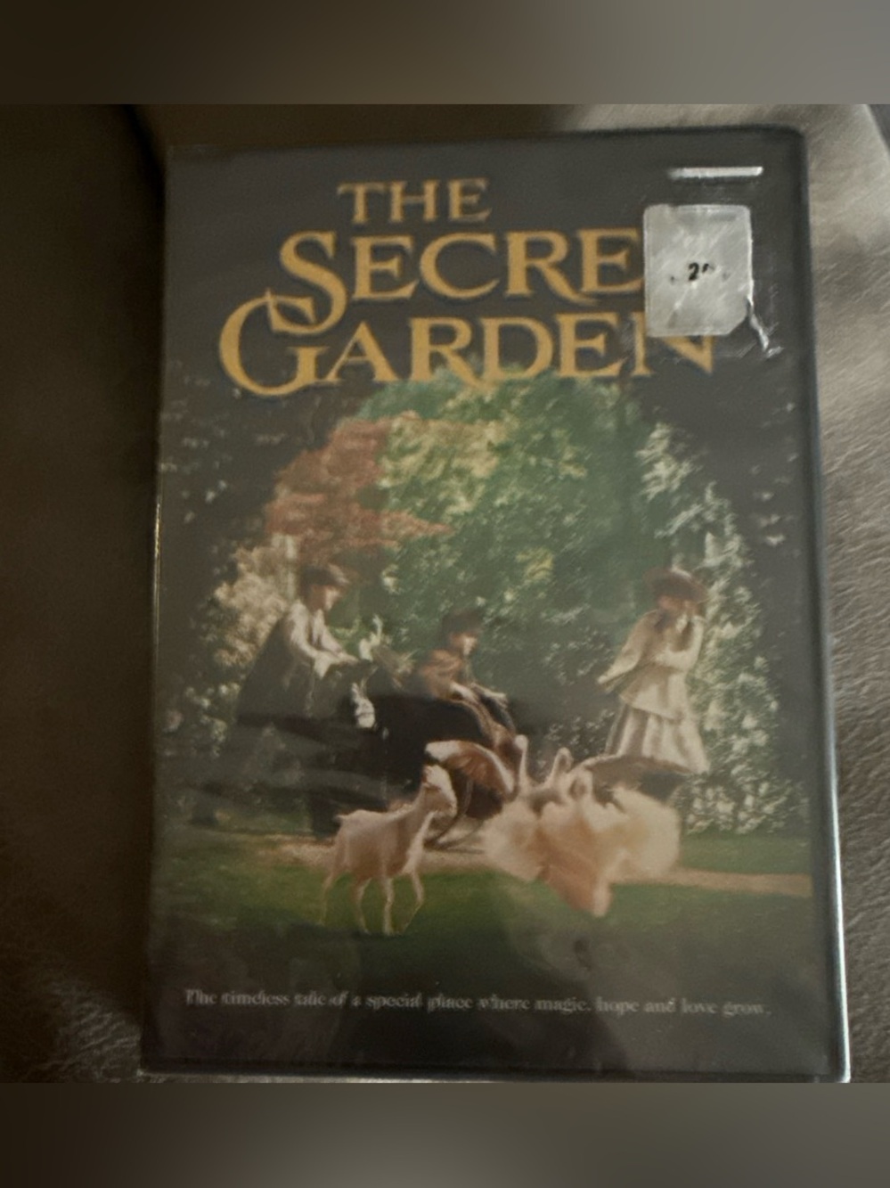 Warner Bros. The Secret Garden - Black and Gold Cover